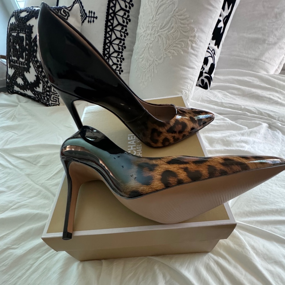 Black Patent Leather and Cheetah Print Heels Sz 9